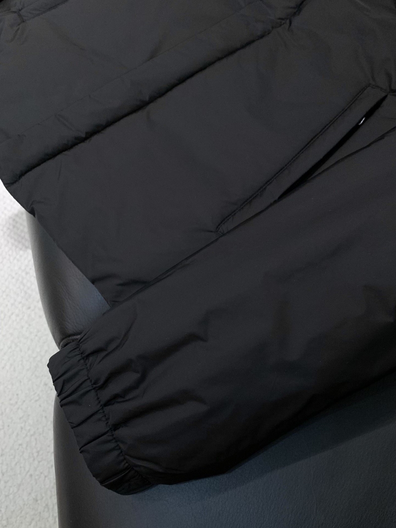 Pra*a down jacket